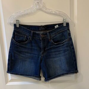 Woman’s lucky brand “the roll up” shorts size 2